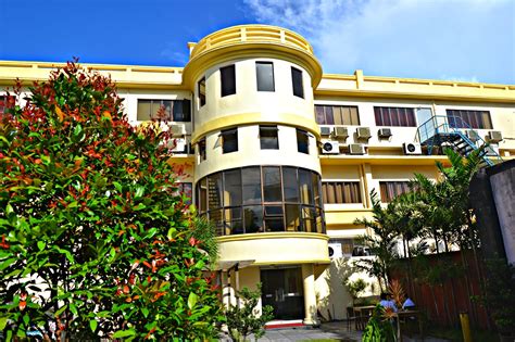 hotel in camarines sur